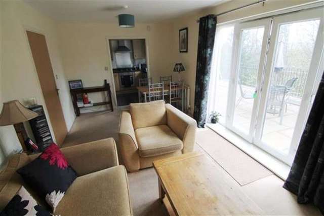  Image of 2 bedroom Apartment for sale in Claremount Road Boothtown Halifax HX3 at Northowram, HX3 6NZ