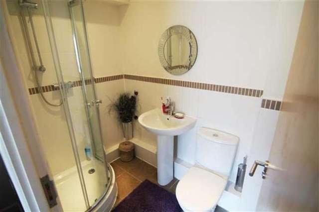  Image of 2 bedroom Apartment for sale in Claremount Road Boothtown Halifax HX3 at Northowram, HX3 6NZ