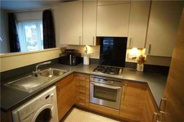 Image of 2 bedroom Flat to rent in Springhead Parkway Northfleet Gravesend DA11 at Northfleet Gravesend Perry Street, DA11 8BF