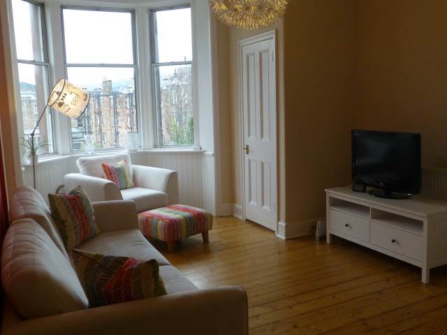  Image of 1 bedroom Flat to rent in Springvalley Terrace Edinburgh EH10 at Morningside Edinburgh Edinburgh, EH10 4PY