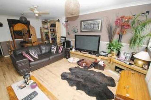  Image of 4 bedroom Detached house for sale in St. Agnells Lane Hemel Hempstead HP2 at St Agnells Lane Grovehill Hemel Hempstead, HP2 6EG