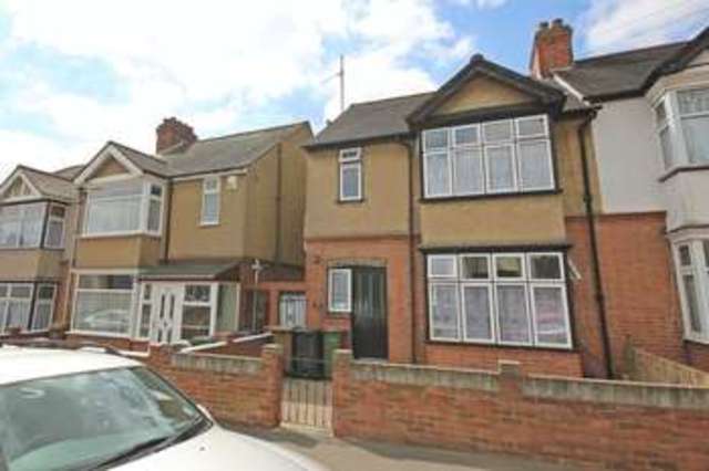  Image of 3 bedroom Semi-Detached house for sale in Norfolk Road Luton LU2 at Norfolk Road  Luton, LU2 0RE