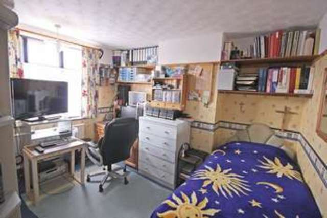  Image of 3 bedroom Semi-Detached house for sale in Norfolk Road Luton LU2 at Norfolk Road  Luton, LU2 0RE