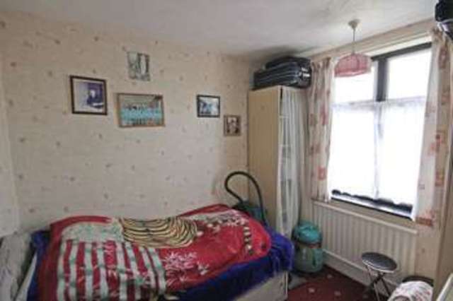 Image of 3 bedroom Semi-Detached house for sale in Norfolk Road Luton LU2 at Norfolk Road  Luton, LU2 0RE