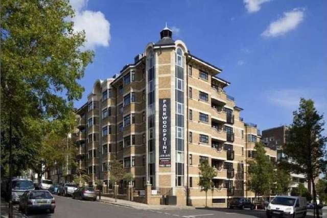  Image of 4 bedroom Flat to rent in St. Edmunds Terrace London NW8 at St Edmund`s Terrace St John`s Wood London, NW8 7QQ