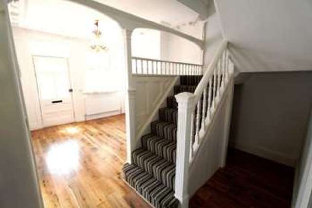  Image of 5 bedroom Semi-Detached house for sale in St. James Road Shirley Southampton SO15 at St. James Road  Southampton, SO15 5FG