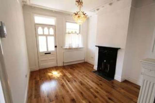  Image of 5 bedroom Semi-Detached house for sale in St. James Road Shirley Southampton SO15 at St. James Road  Southampton, SO15 5FG