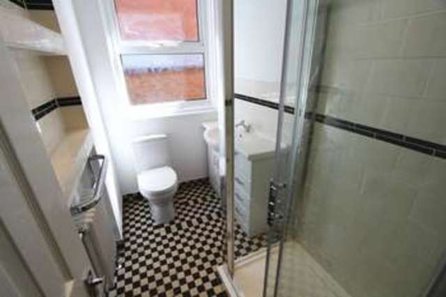  Image of 5 bedroom Semi-Detached house for sale in St. James Road Shirley Southampton SO15 at St. James Road  Southampton, SO15 5FG