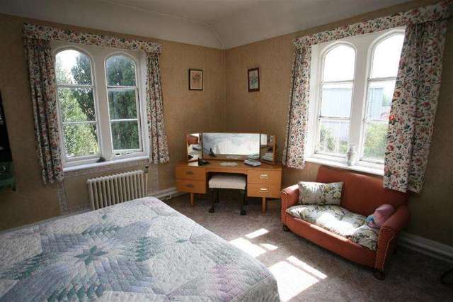  Image of 5 bedroom Detached house for sale in St. Josephs Place Devizes SN10 at DEVIZES SN10 DEVIZES, SN10 1DD
