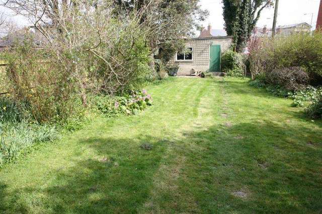  Image of 5 bedroom Detached house for sale in St. Josephs Place Devizes SN10 at DEVIZES SN10 DEVIZES, SN10 1DD