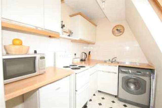 Image of 1 bedroom Property for sale in St. Marys Road Shoreham-by-Sea BN43 at St Marys Road Shoreham By Sea Shoreham By Sea, BN43 5ZA