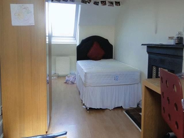  Image of 6 bedroom Detached house to rent in Stannington Avenue Heaton Newcastle upon Tyne NE6 at Stannington Avenue Array Byker, NE6 5AA
