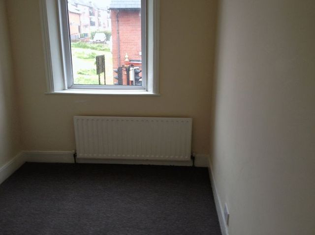  Image of 3 bedroom Flat to rent in Station Road Gosforth Newcastle upon Tyne NE3 at Station Road Gosforth Gosforth, NE3 1QD