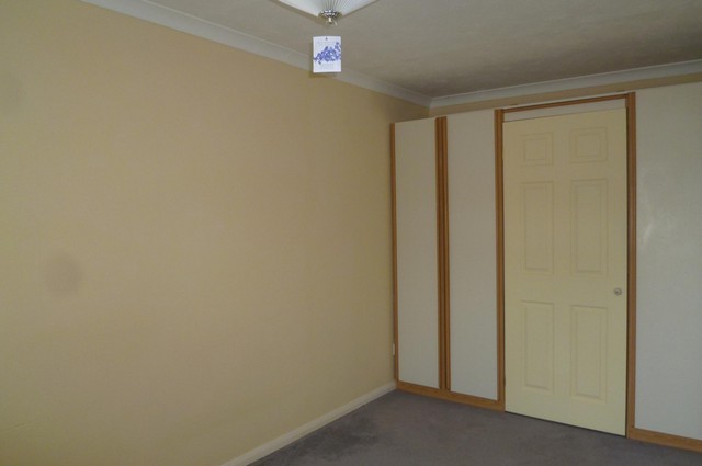  Image of 3 bedroom Semi-Detached house to rent in Stoneage Close Bognor Regis PO22 at Bognor Regis, PO22 9QN