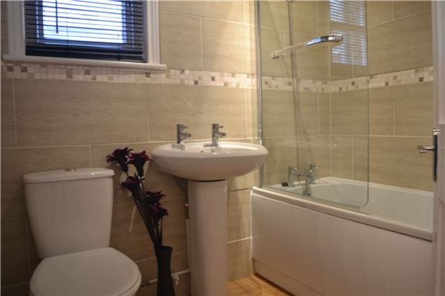  Image of 1 bedroom Flat for sale in Stonefield Road Hastings TN34 at East Sussex, TN34 1QE