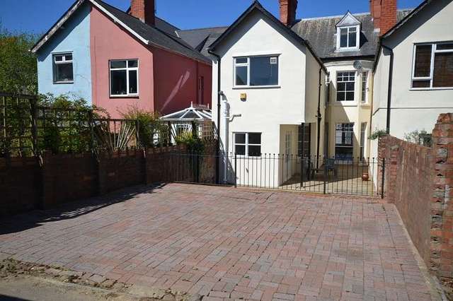  Image of 5 bedroom Terraced house for sale in Stow Hill Newport NP20 at Stow Hill  Newport, NP20 4FZ