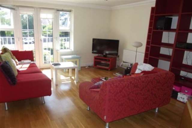  Image of 2 bedroom Flat to rent in Warren Edge Road Southbourne Bournemouth BH6 at Bournemouth, BH6 4AJ