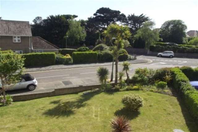  Image of 2 bedroom Flat to rent in Warren Edge Road Southbourne Bournemouth BH6 at Bournemouth, BH6 4AJ