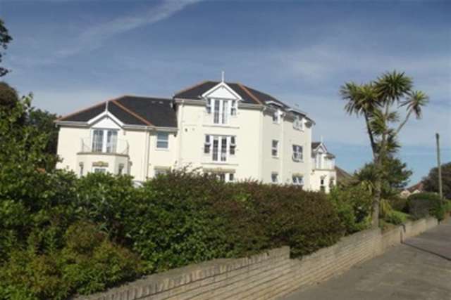  Image of 2 bedroom Flat to rent in Warren Edge Road Southbourne Bournemouth BH6 at Bournemouth, BH6 4AJ