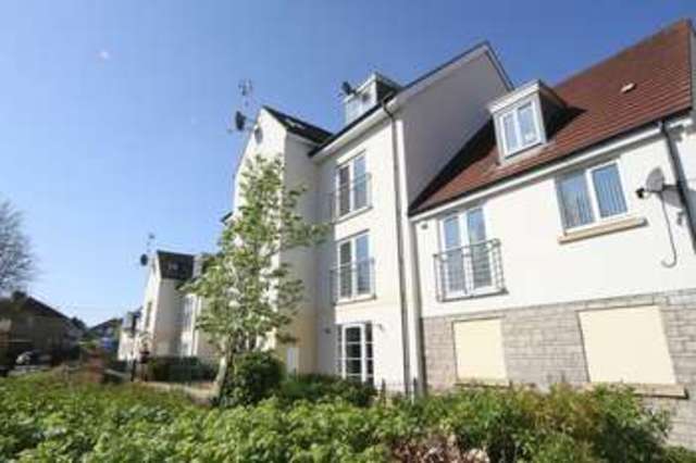  Image of 3 bedroom Flat for sale in Summit Close Kingswood Bristol BS15 at Summit Close Kingswood Bristol, BS15 9AB