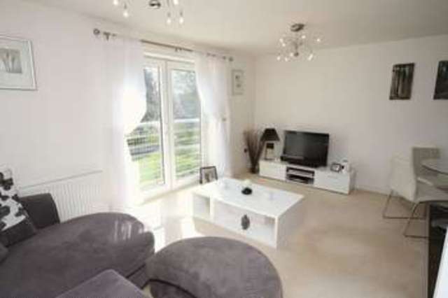  Image of 3 bedroom Flat for sale in Summit Close Kingswood Bristol BS15 at Summit Close Kingswood Bristol, BS15 9AB
