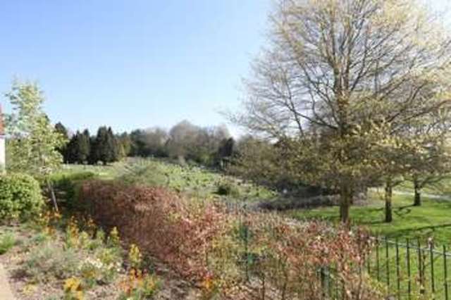  Image of 3 bedroom Flat for sale in Summit Close Kingswood Bristol BS15 at Summit Close Kingswood Bristol, BS15 9AB