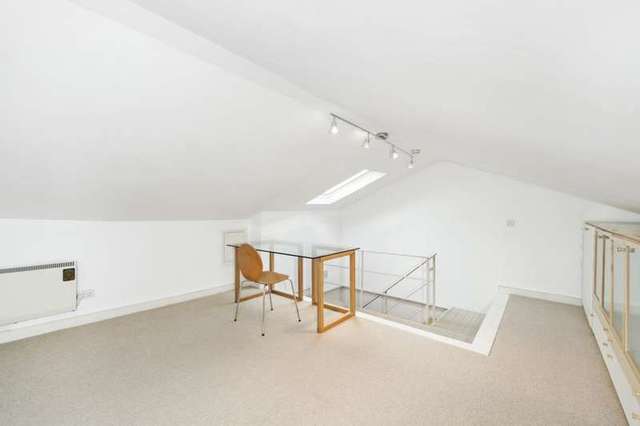 Image of 3 bedroom Flat to rent in Sunderland Terrace London W2 at Sunderland Terrace  London, W2 5PA