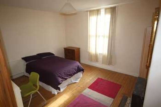  Image of 4 bedroom Terraced house to rent in Talbot Mount Burley Leeds LS4 at Talbot Mount (c) Burley Leeds, LS4 2PF