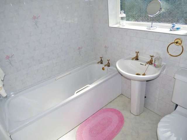  Image of 2 bedroom Bungalow for sale in Templegate Rise Leeds LS15 at Leeds LS15 Leeds, LS15 0HG