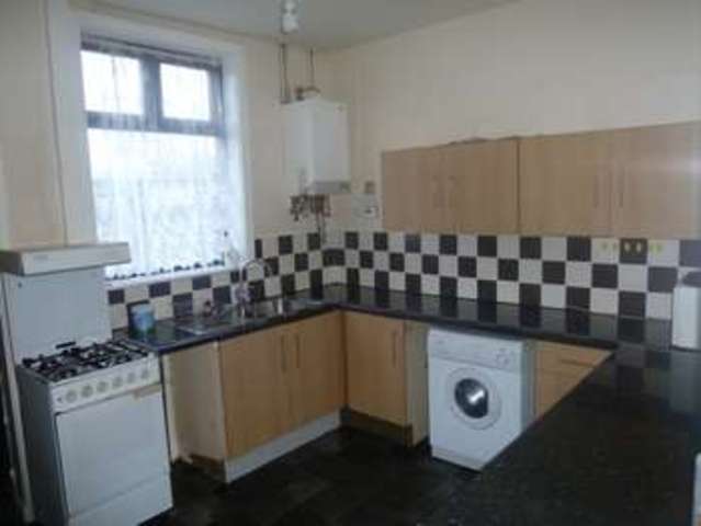  Image of 2 bedroom Terraced house to rent in Tennyson Street Rochdale OL11 at Rochdale OL11 1LY Rochdale, OL11 1LY