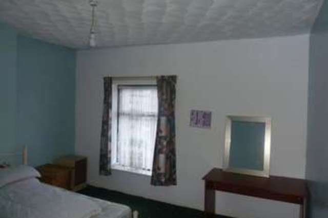  Image of 2 bedroom Terraced house to rent in Tennyson Street Rochdale OL11 at Rochdale OL11 1LY Rochdale, OL11 1LY