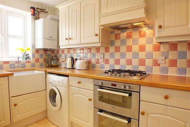  Image of 3 bedroom Semi-Detached house for sale in Ryland Close Tetbury GL8 at Tetbury Gloucestershire, GL8 8TF