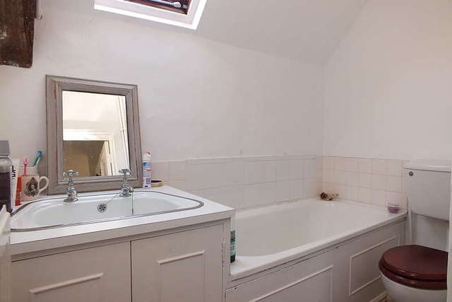  Image of 2 bedroom Terraced house for sale in New Church Street Tetbury GL8 at Tetbury Gloucestershire, GL8 8DT