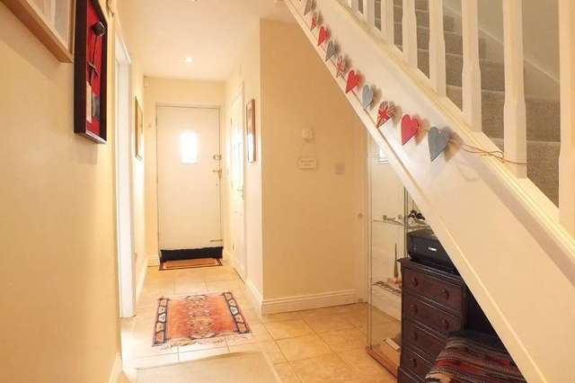  Image of 3 bedroom Detached house for sale in Oxleaze Road Tetbury GL8 at Tetbury Gloucestershire, GL8 8JR