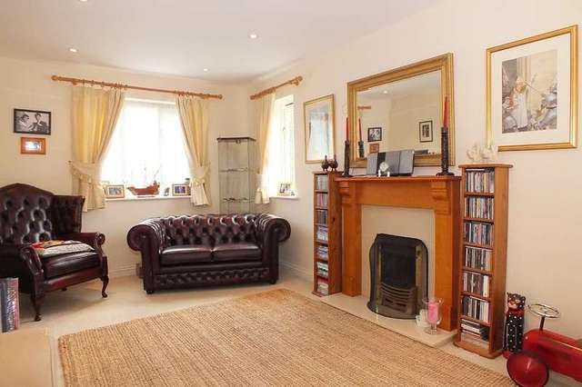  Image of 3 bedroom Detached house for sale in Oxleaze Road Tetbury GL8 at Tetbury Gloucestershire, GL8 8JR