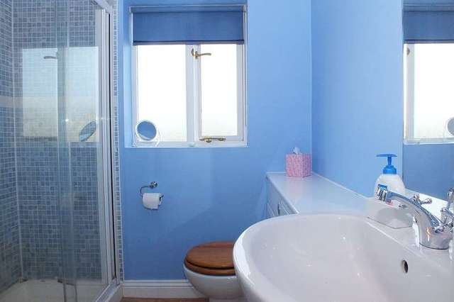  Image of 3 bedroom Detached house for sale in Oxleaze Road Tetbury GL8 at Tetbury Gloucestershire, GL8 8JR