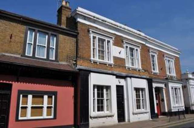  Image of 2 bedroom Flat for sale in Thames Street Sunbury-on-Thames TW16 at Thames Street  Sunbury-On-Thames, TW16 5QF