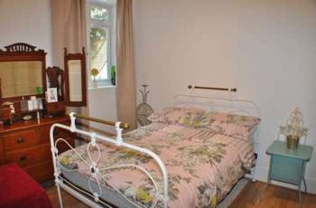  Image of 2 bedroom Flat for sale in Thames Street Sunbury-on-Thames TW16 at Thames Street  Sunbury-On-Thames, TW16 5QF