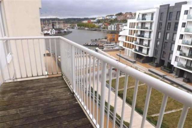  Image of 2 bedroom Flat to rent in Hannover Quay Bristol BS1 at Bristol, BS1 5JR