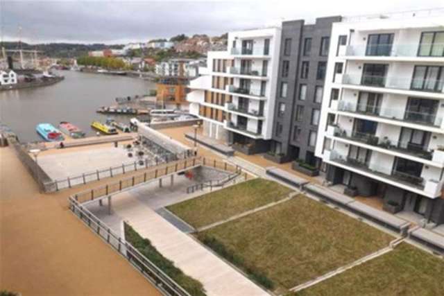  Image of 2 bedroom Flat to rent in Hannover Quay Bristol BS1 at Bristol, BS1 5JR