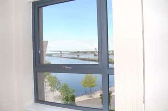  Image of 2 bedroom Flat to rent in The Decks Runcorn WA7 at The Decks  Runcorn, WA7 1GR