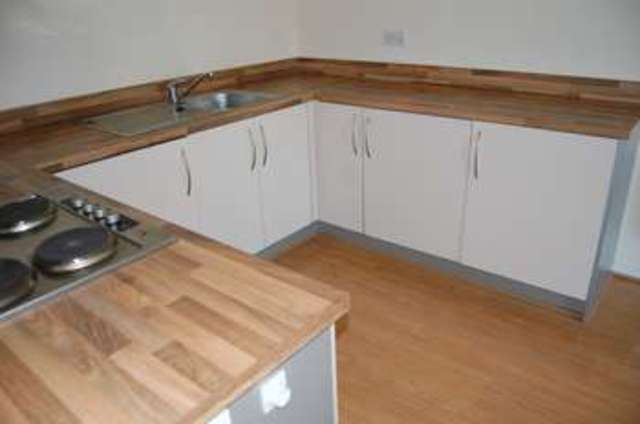  Image of 2 bedroom Flat to rent in The Decks Runcorn WA7 at The Decks  Runcorn, WA7 1GR