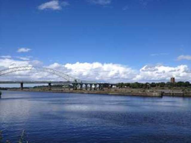  Image of 2 bedroom Flat to rent in The Decks Runcorn WA7 at The Decks  Runcorn, WA7 1GR
