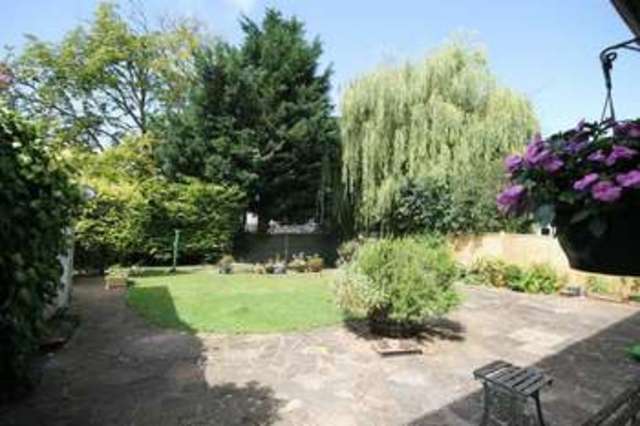  Image of 4 bedroom Detached house to rent in The Garstons Bookham Leatherhead KT23 at The Garstons Bookham BOOKHAM VILLAGE, KT23 3DT