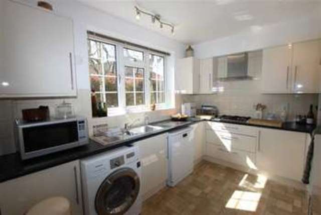  Image of 2 bedroom Flat to rent in Games Road Cockfosters Barnet EN4 at The Grange Games Road Games Road, EN4 9HR