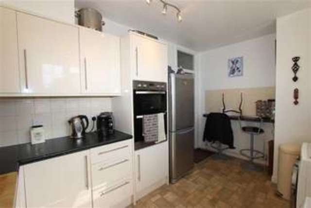  Image of 2 bedroom Flat to rent in Games Road Cockfosters Barnet EN4 at The Grange Games Road Games Road, EN4 9HR