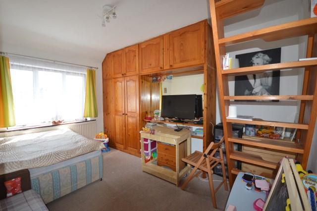 Image of 1 bedroom Semi-Detached house to rent in The Green London W3 at East Acton  London, W3 7PQ