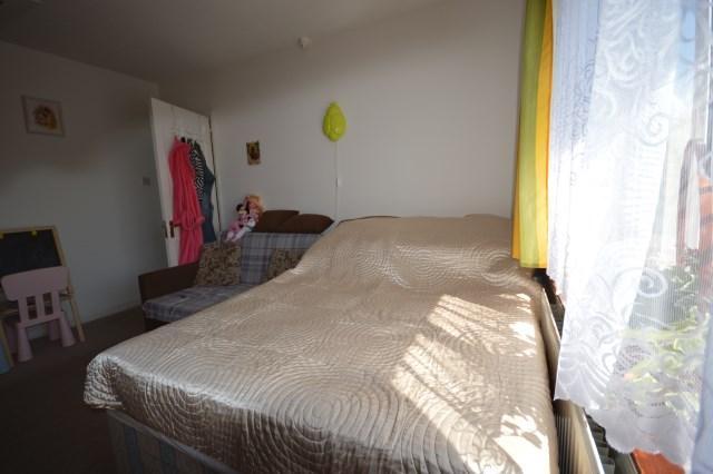  Image of 1 bedroom Semi-Detached house to rent in The Green London W3 at East Acton  London, W3 7PQ