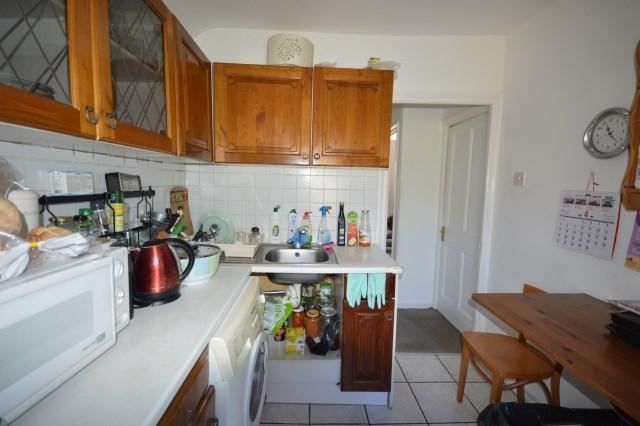 Image of 1 bedroom Semi-Detached house to rent in The Green London W3 at East Acton  London, W3 7PQ