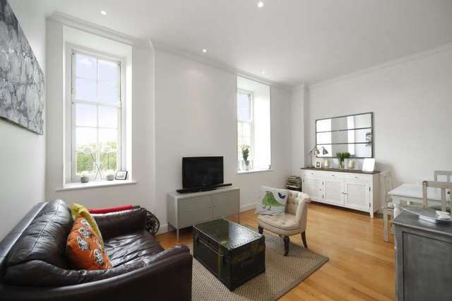  Image of 2 bedroom Flat for sale in Clapham Common South Side London SW4 at The Latitude  130 Clapham Common Southside, SW4 9DX